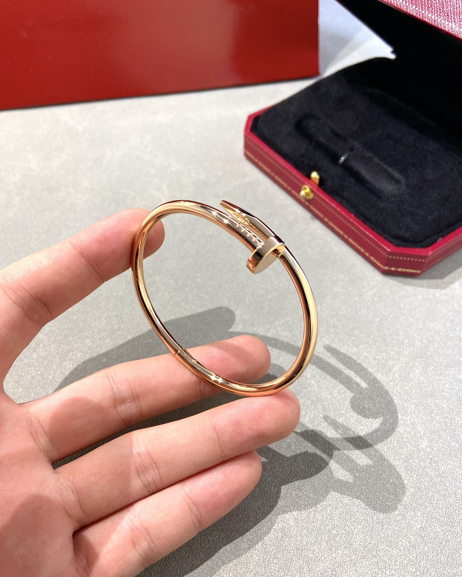 Cartier Smooth Juste un Clou Nail Bracelet - Best Replica Jewelry™