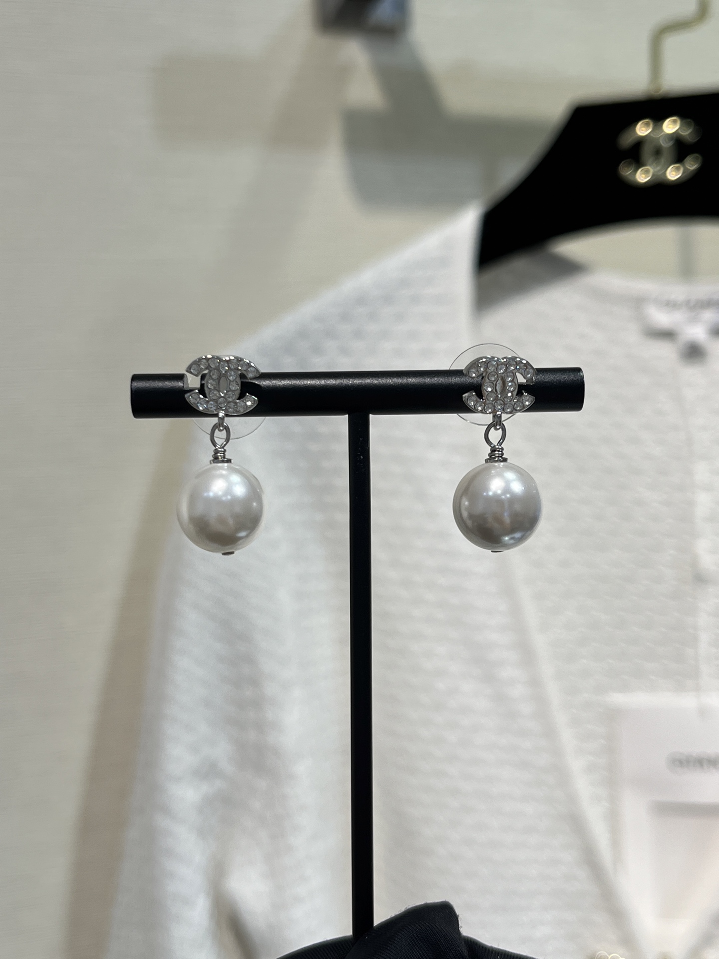 Chanel Classic Silver Coco Pearl Drop Earrings - Best Replica Jewelry™