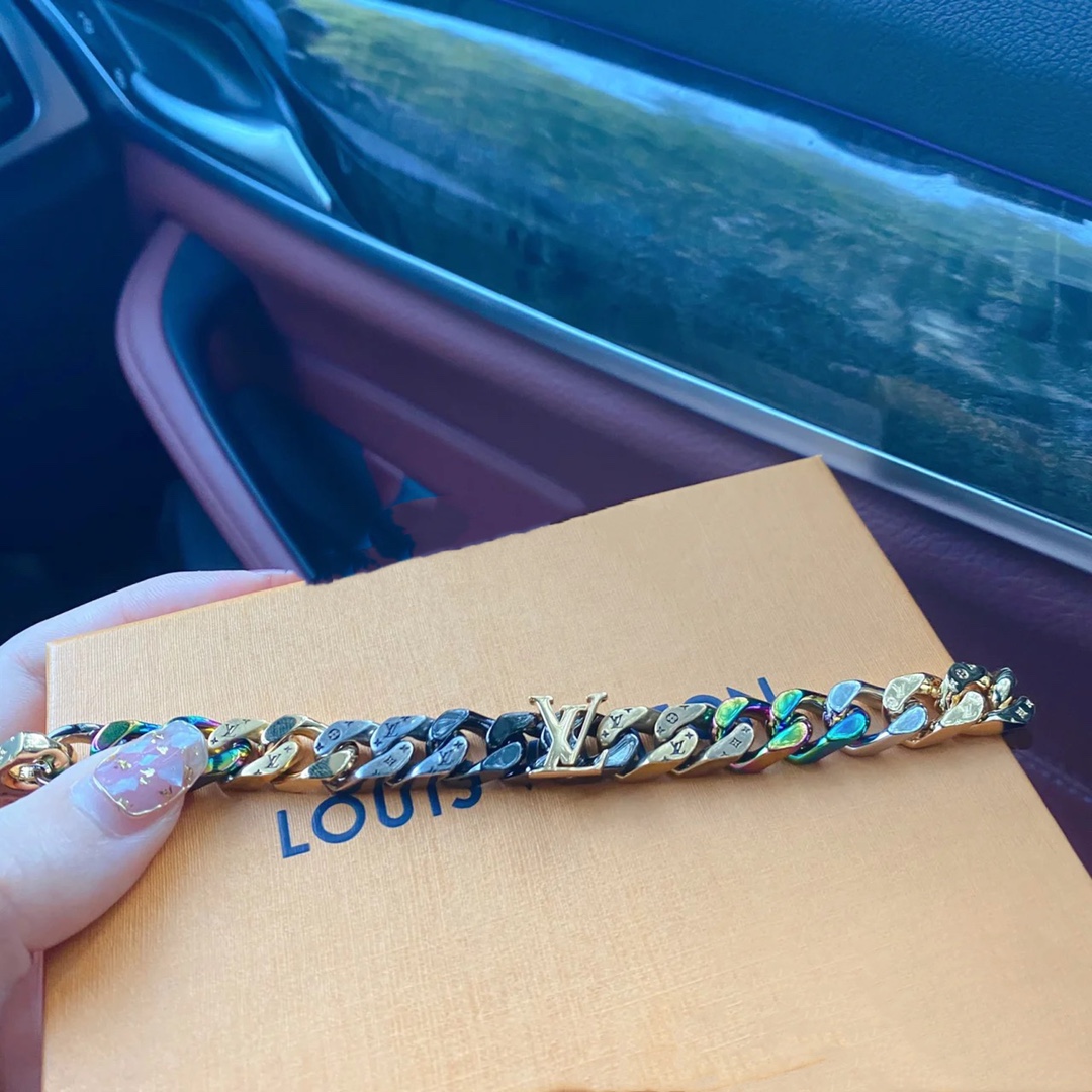 Louis Vuitton Flat Cuban Chain Bracelet - Best Replica Jewelry™