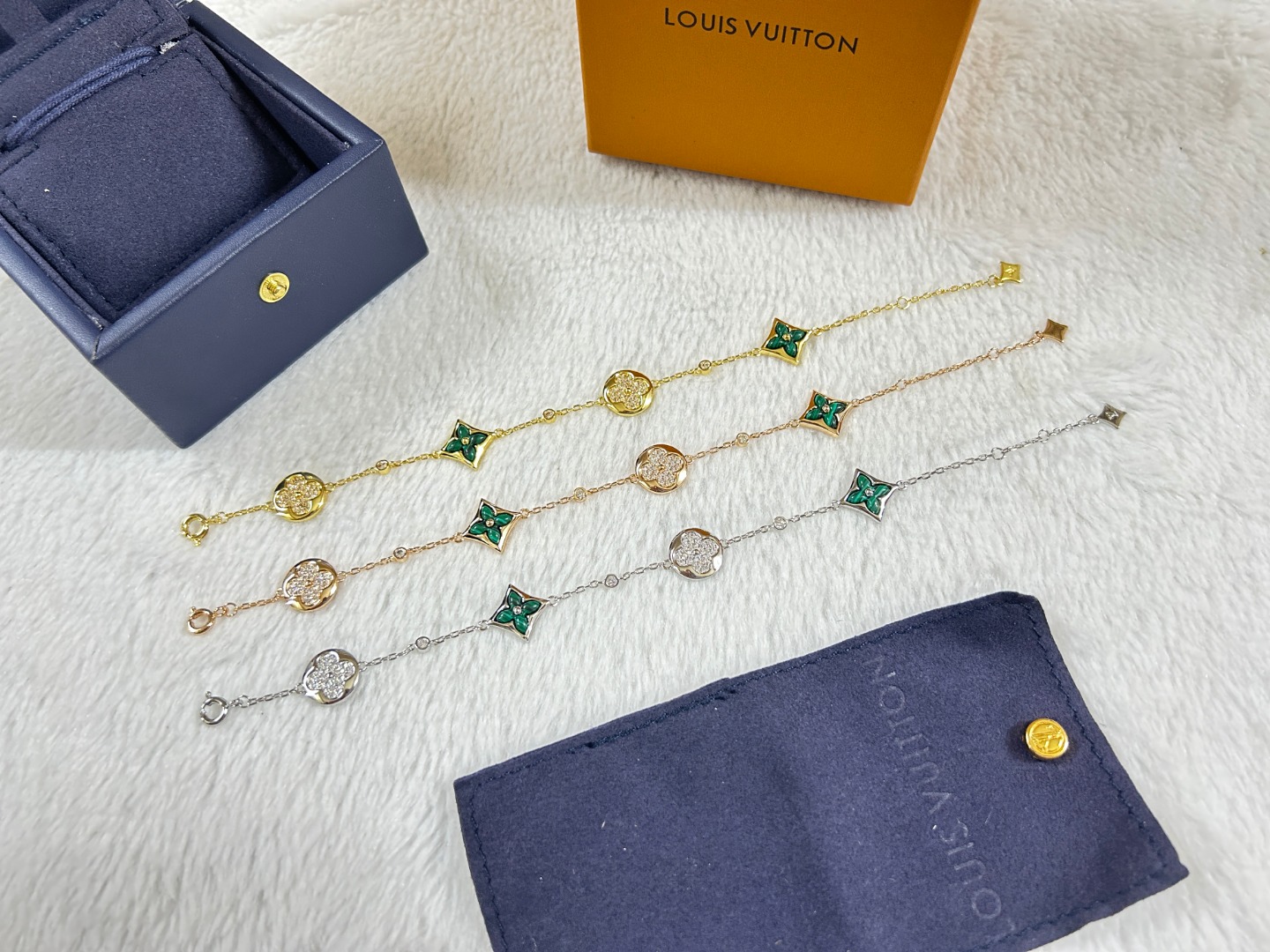 Louis Vuitton Malachite Color Blossom Bracelet - Best Replica Jewelry™