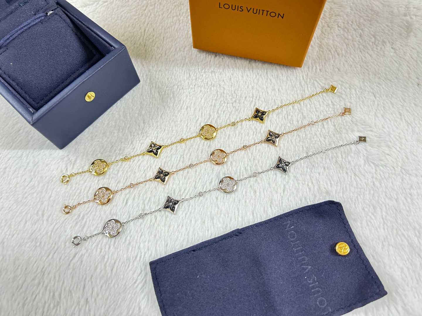 Louis Vuitton Grey Mother of Pearl Color Blossom Bracelet - Best Replica Jewelry™