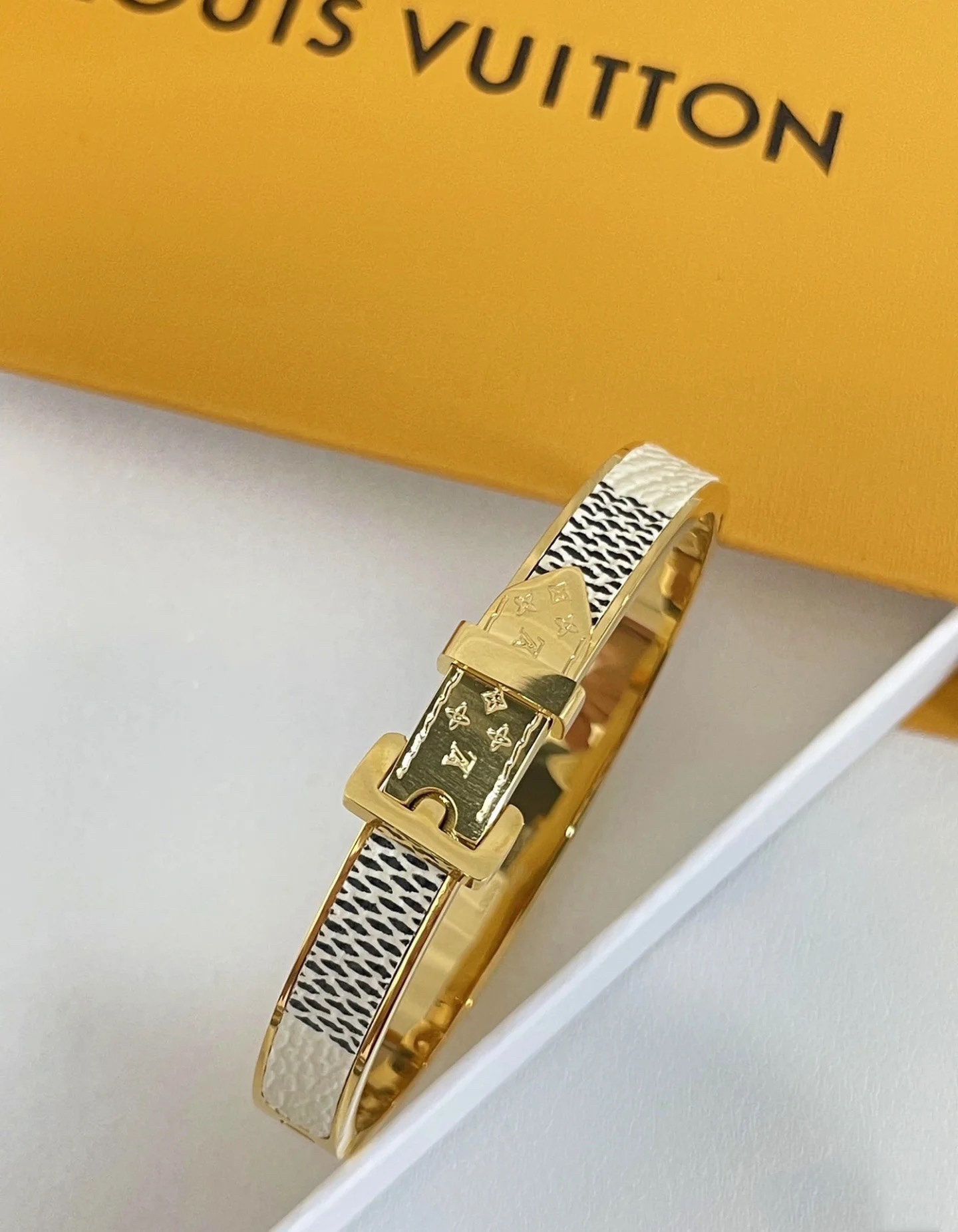 Louis Vuitton Leather Bangle Bracelet - Best Replica Jewelry™