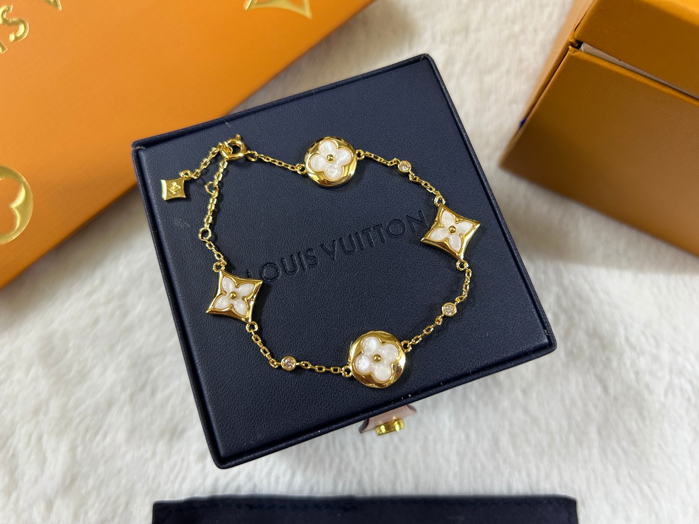 Louis Vuitton Color Blossom Star Sun Bracelet - Best Replica Jewelry™
