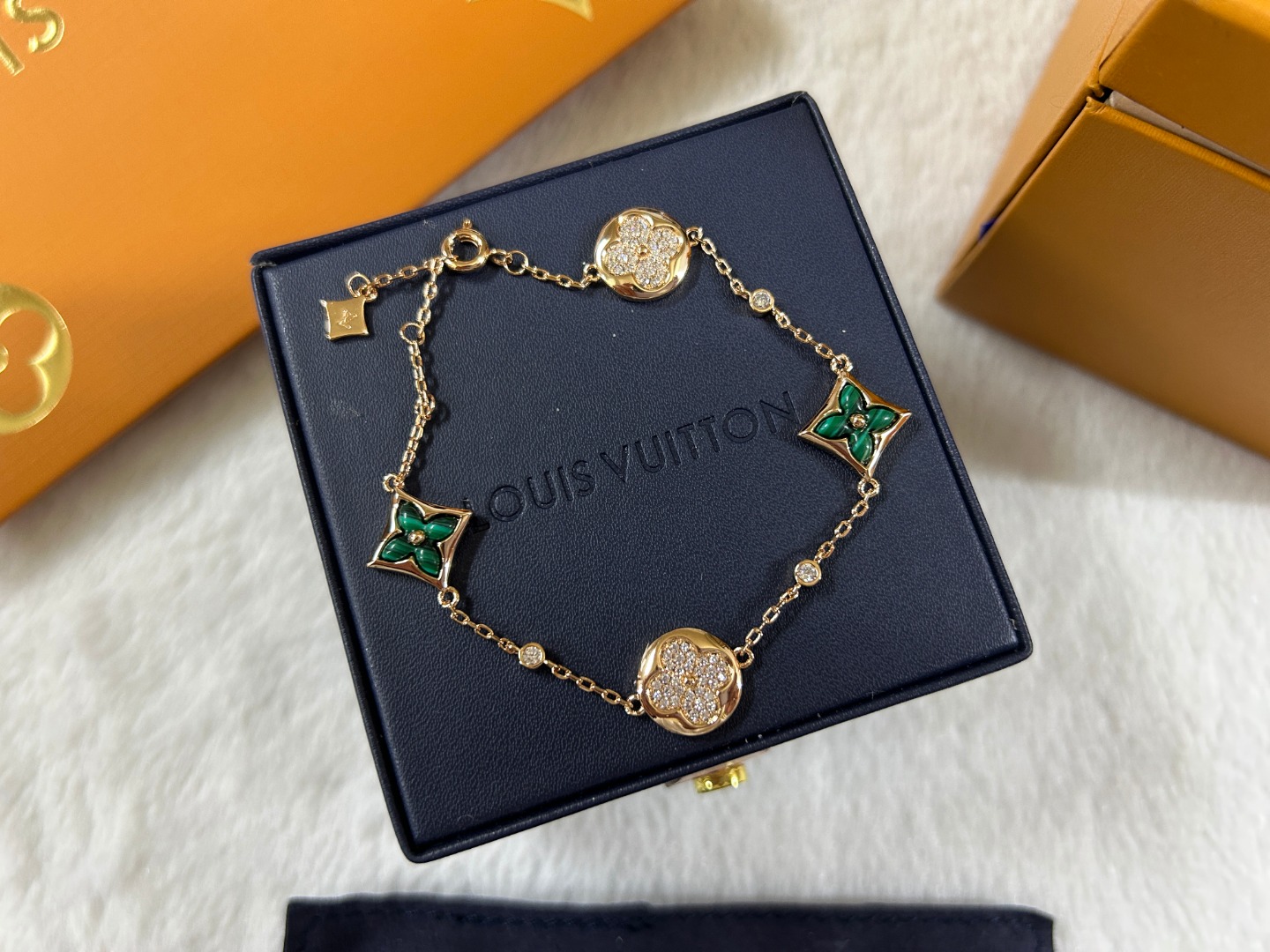 Louis Vuitton Malachite Color Blossom Bracelet - Best Replica Jewelry™