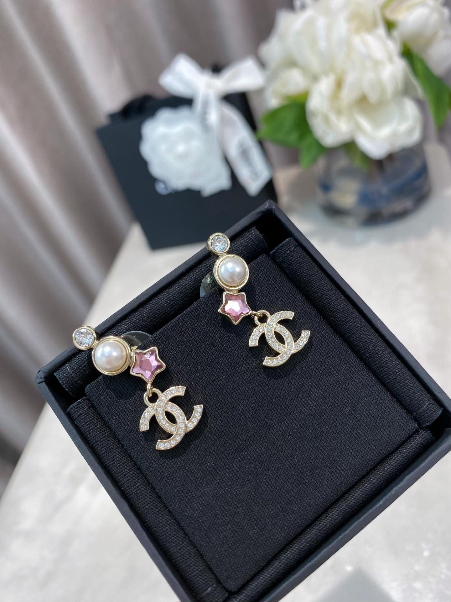 Chanel Rhinestone Pink Star Pearl CC Earrings - Best Replica Jewelry™