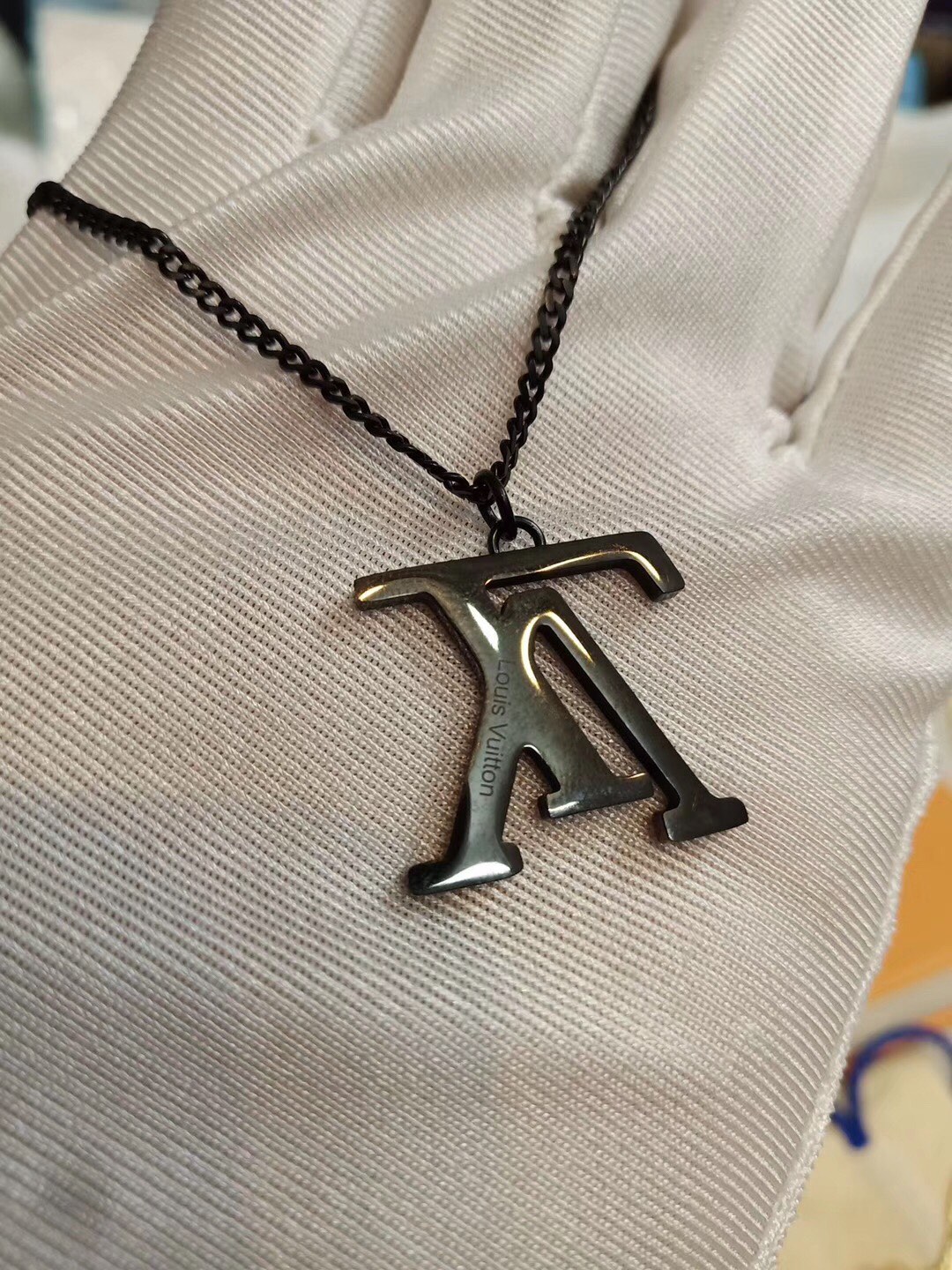 Louis Vuitton Limited Mens Necklace - 4 Colors Available - Best Replica Jewelry™