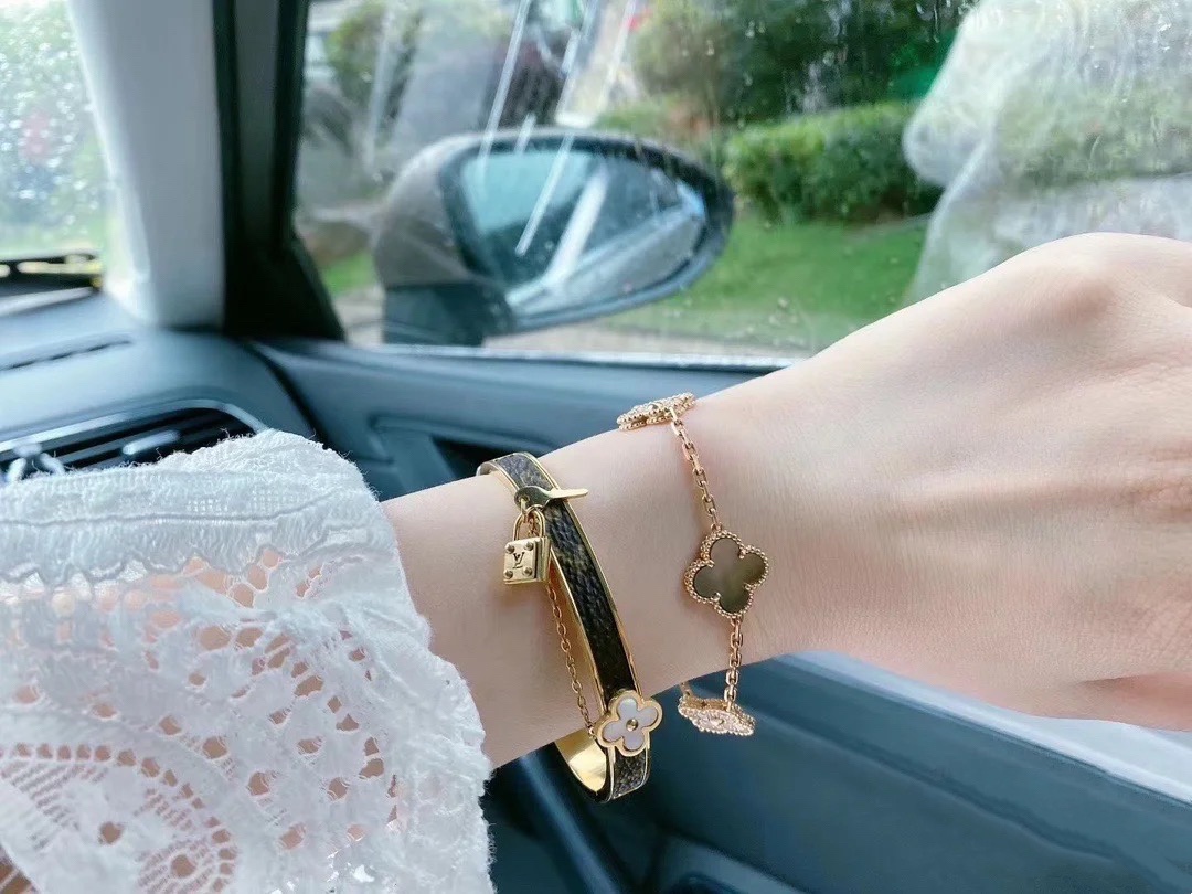 Louis Vuitton Leather Bangle Bracelet - Best Replica Jewelry™