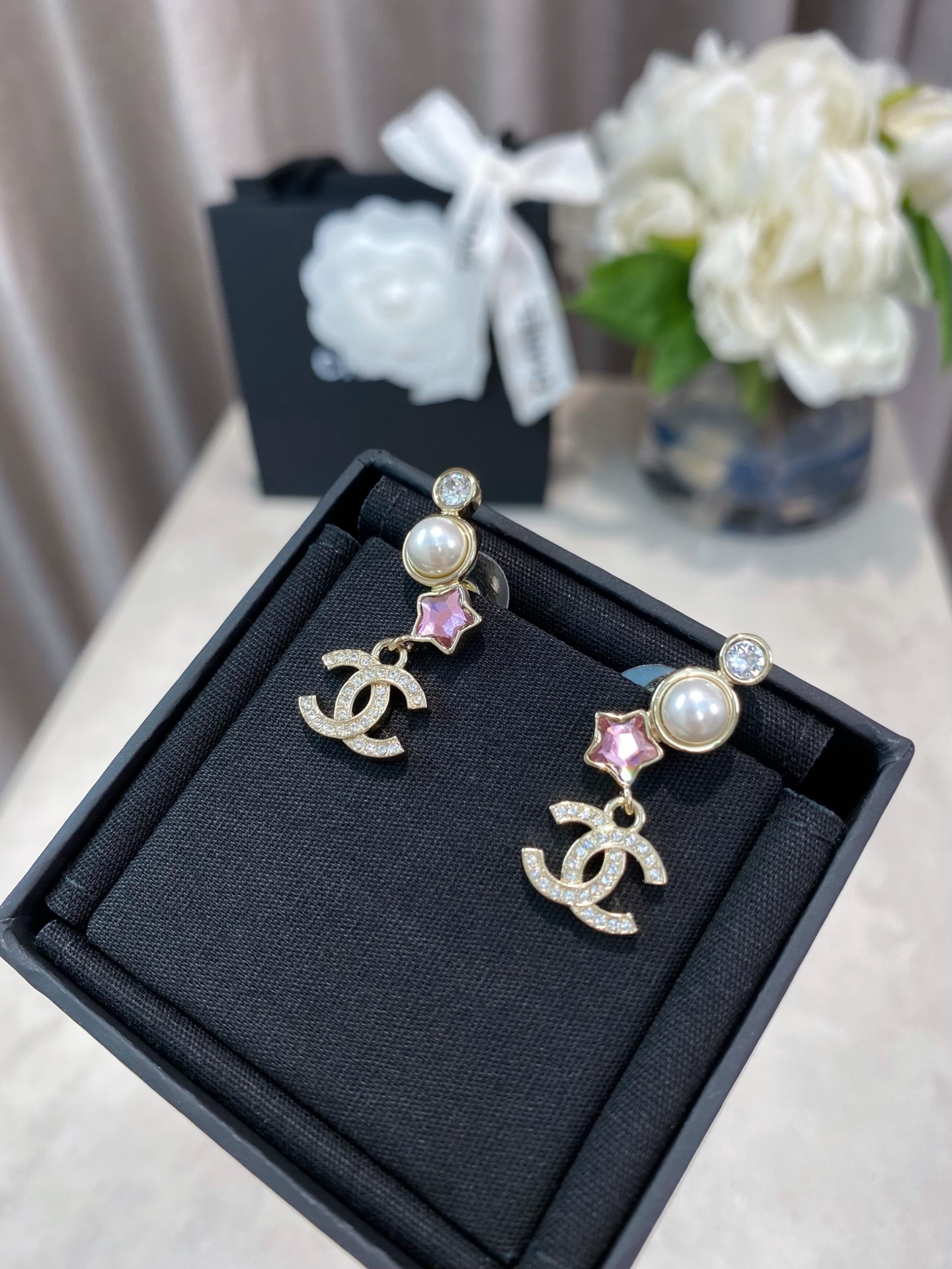 Chanel Rhinestone Pink Star Pearl CC Earrings - Best Replica Jewelry™
