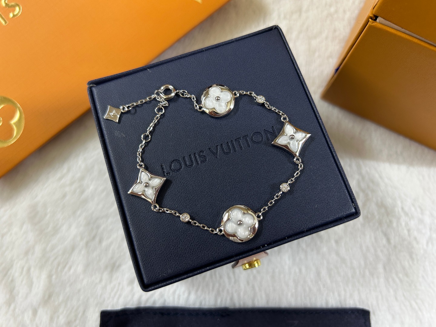 Louis Vuitton Color Blossom Star Sun Bracelet - Best Replica Jewelry™
