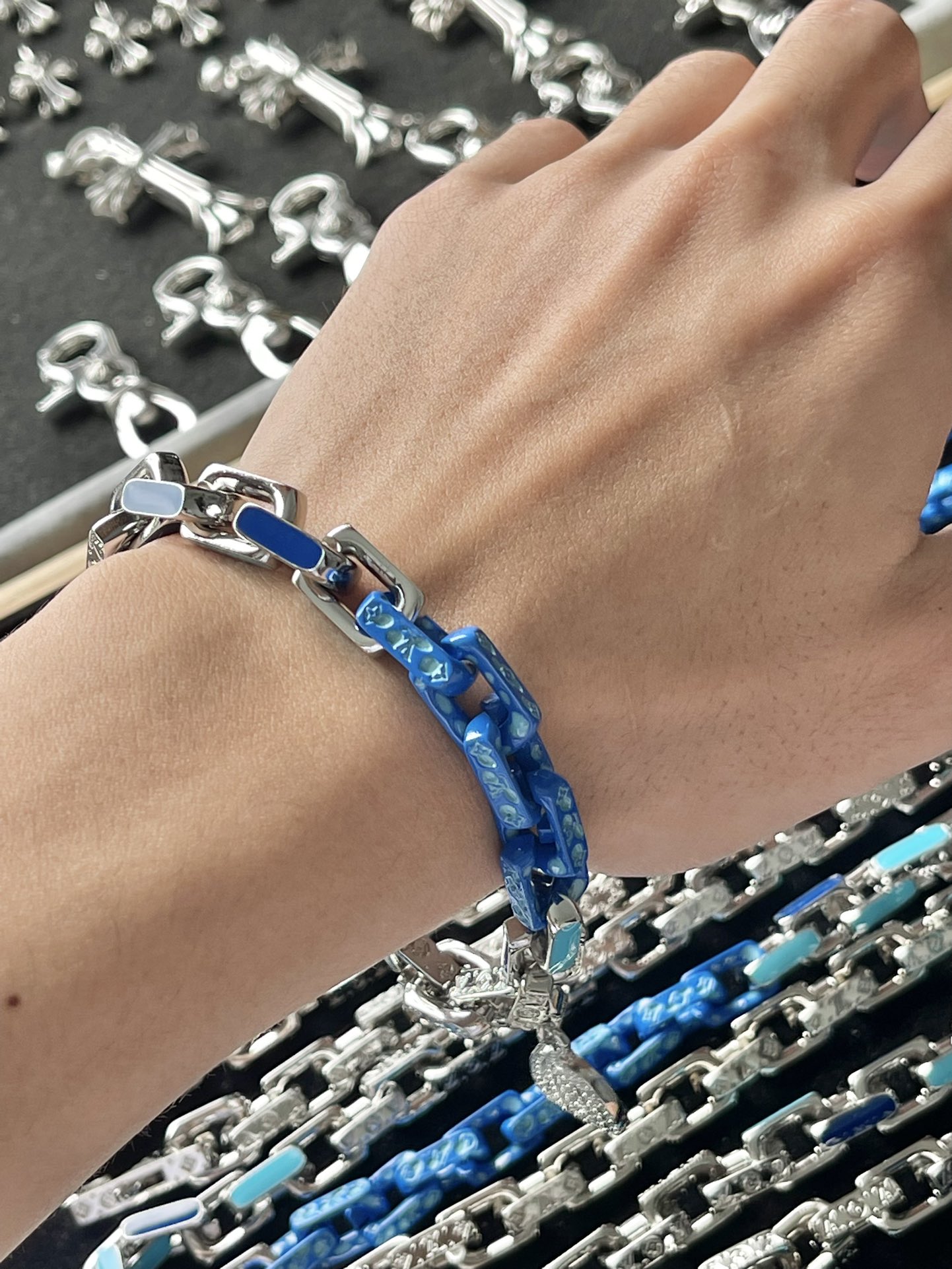 Louis Vuitton Mixed Color Chunky Bracelet Men - Best Replica Jewelry™