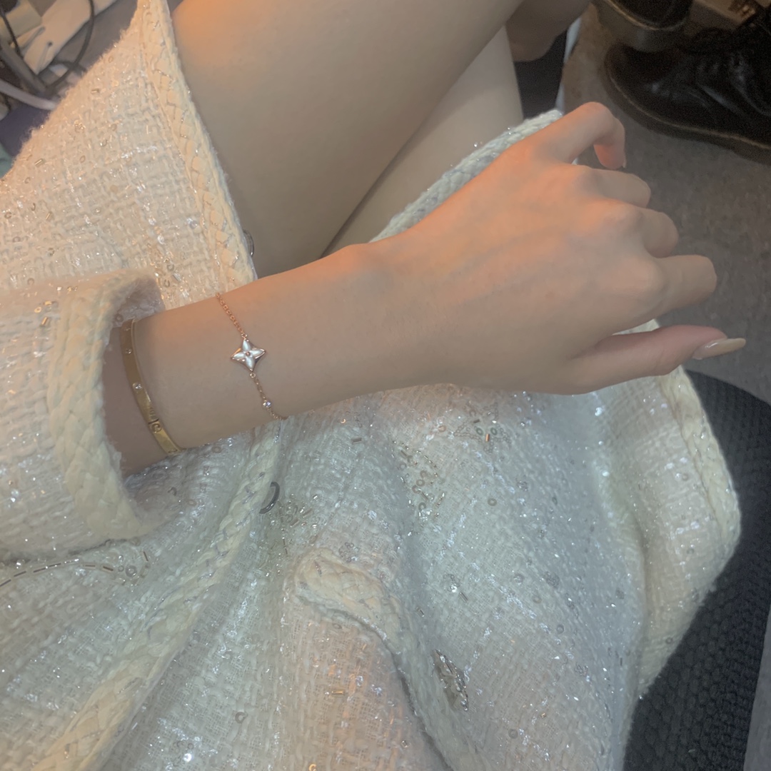 Louis Vuitton Minimalist White Mother of Pearl Star Bracelet - Best Replica Jewelry™