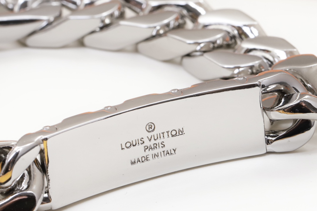 Louis Vuitton Men's Silver Color Chunky Cuban Bracelet - Best Replica Jewelry™