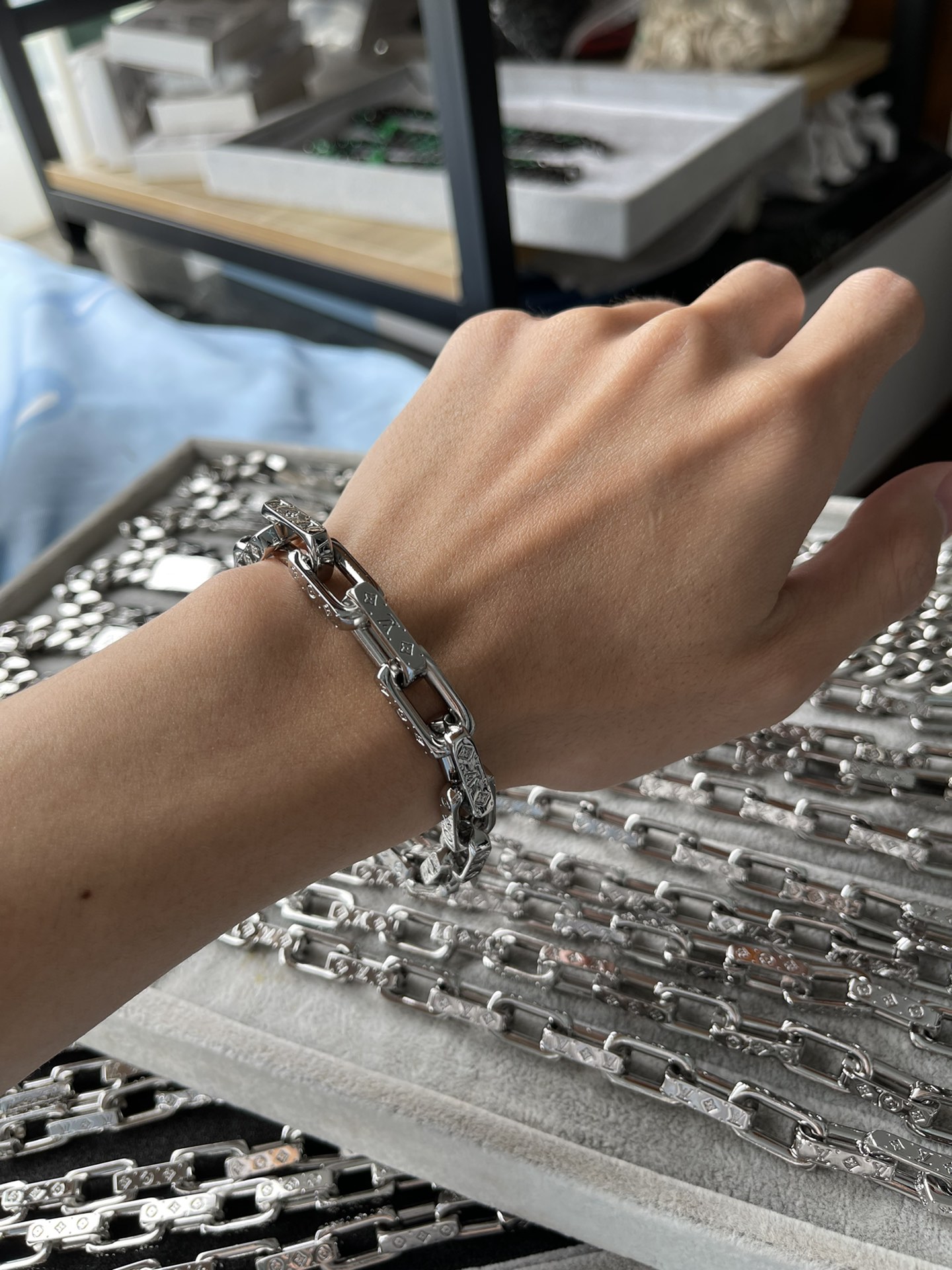 Louis Vuitton Silver Chunky Mens Bracelet - Best Replica Jewelry™
