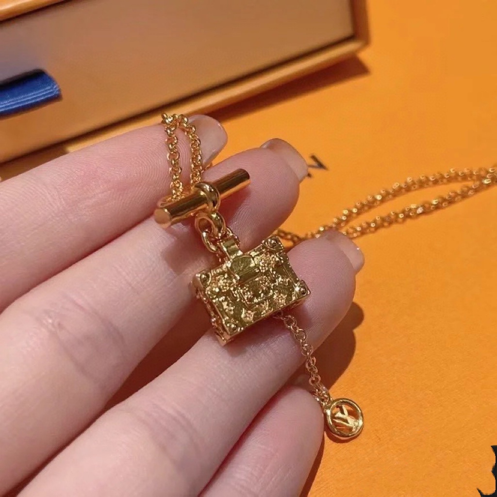Louis Vuitton Handbag Pendant Necklace - Best Replica Jewelry™
