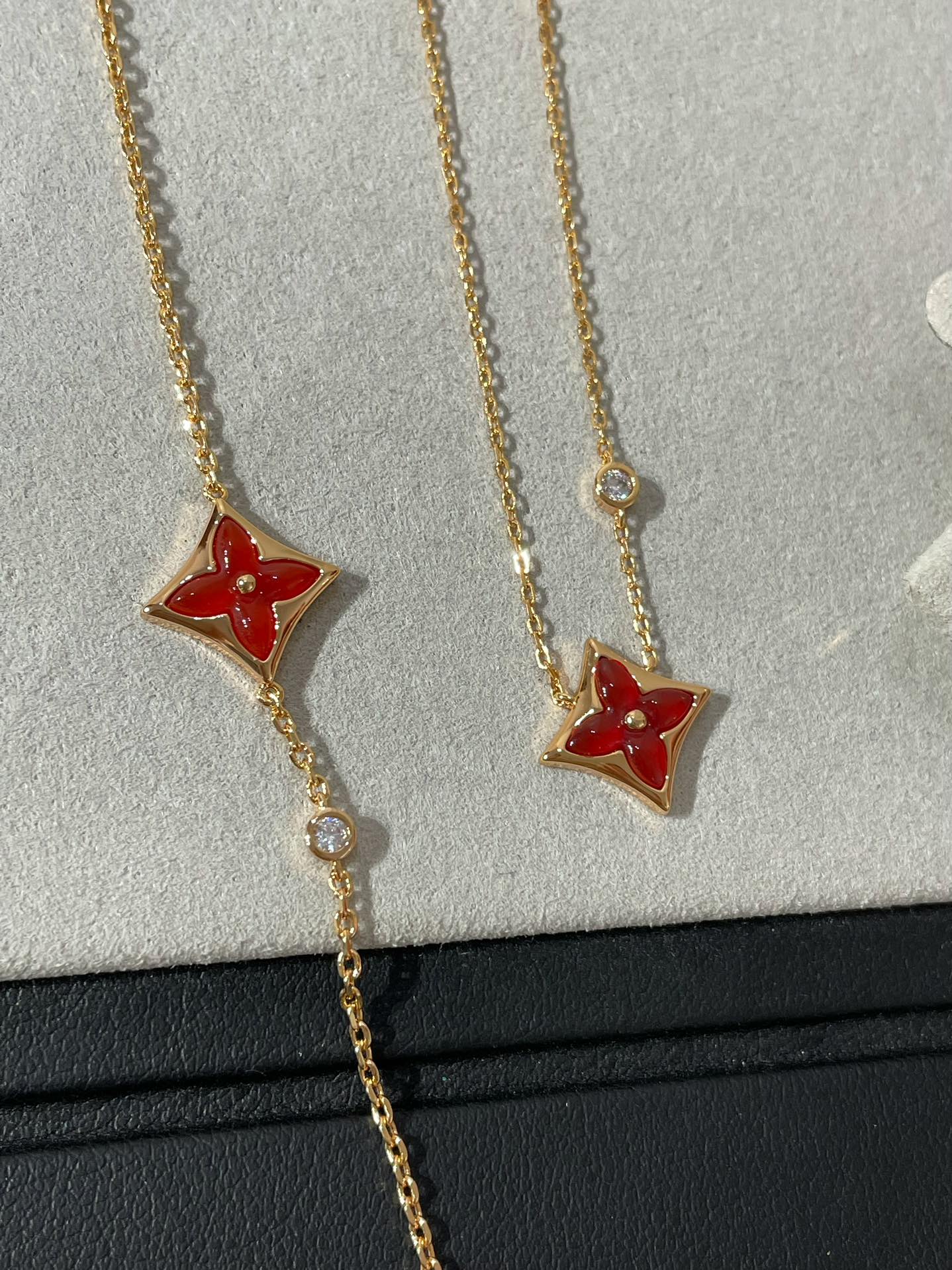 Louis Vuitton Red Sun Star Stud Earrings Bracelet Necklace - Best Replica Jewelry™