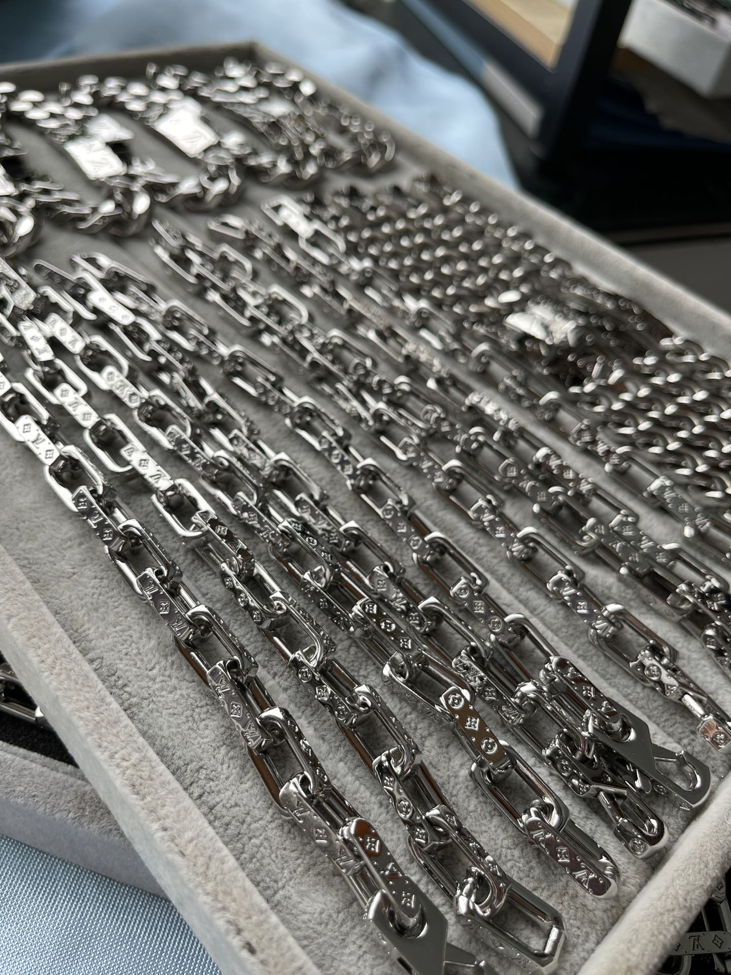 Louis Vuitton Silver Chunky Mens Bracelet - Best Replica Jewelry™