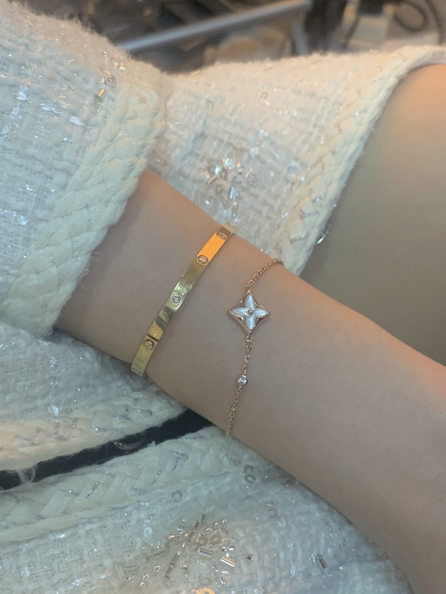 Louis Vuitton Minimalist White Mother of Pearl Star Bracelet - Best Replica Jewelry™