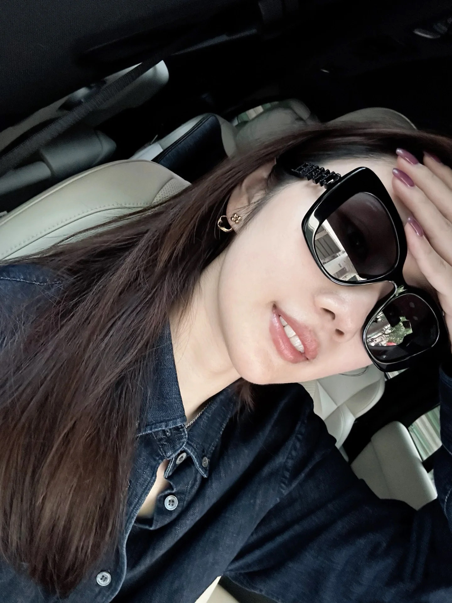 Louis Vuitton Asymmetric Hollow Stud Earrings - Best Replica Jewelry™