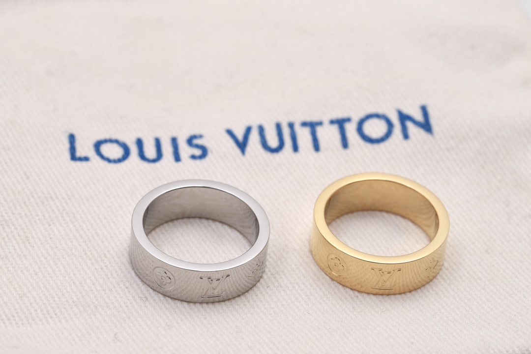 Louis Vuitton Men's Wide Band Ring - Best Replica Jewelry™