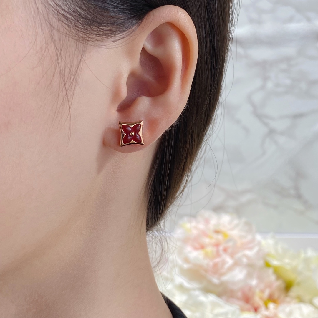 Louis Vuitton Star Stud Earrings - Best Replica Jewelry™