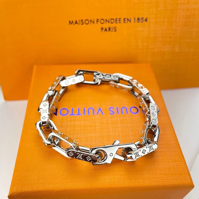 Louis Vuitton Hot Sale Chunky Chain Monogram Men Bracelet - Best Replica Jewelry™