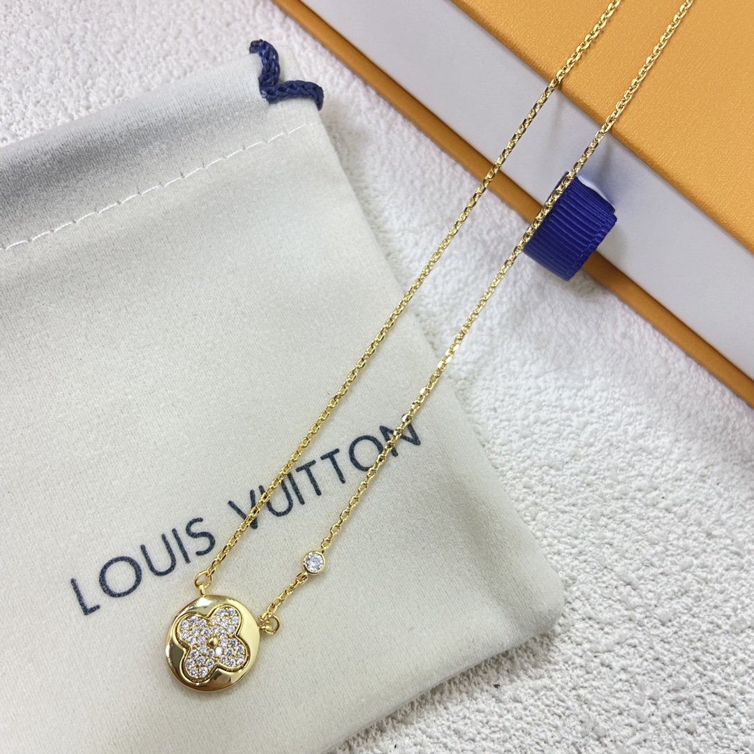 Louis Vuitton Diamond Sun Pendant Necklace - Best Replica Jewelry™
