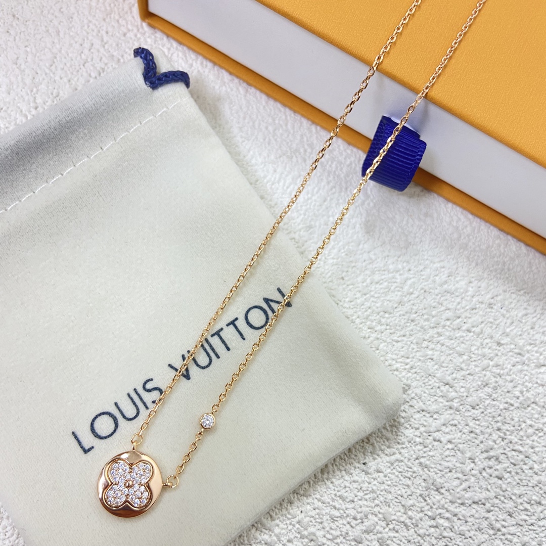 Louis Vuitton Diamond Sun Pendant Necklace - Best Replica Jewelry™
