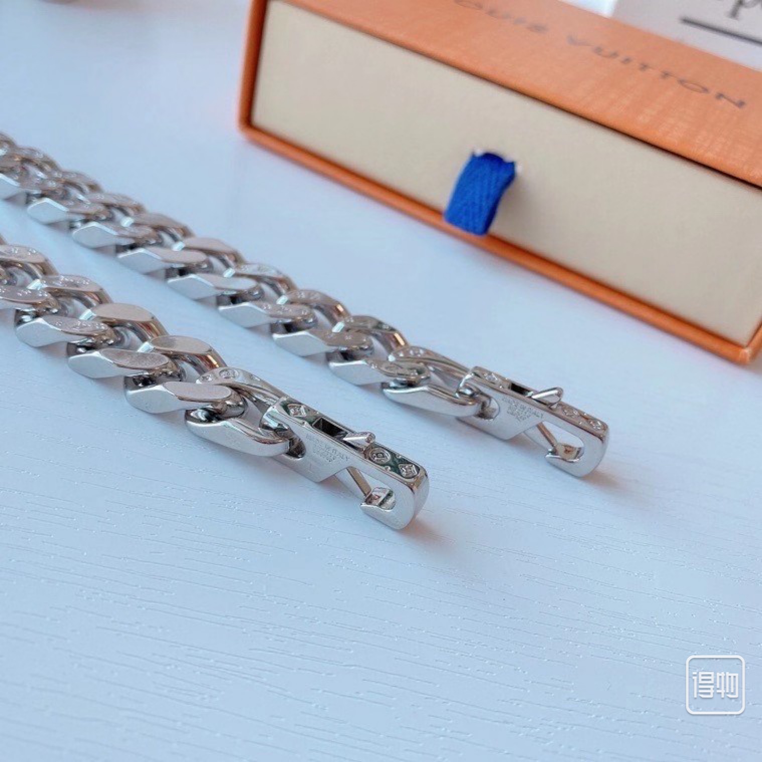 Louis Vuitton Flat Chunky Cuban Chain Bracelet Necklace Mens - Best Replica Jewelry™