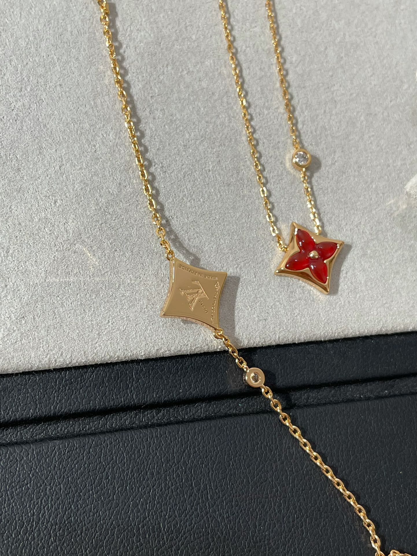 Louis Vuitton Red Sun Star Stud Earrings Bracelet Necklace - Best Replica Jewelry™