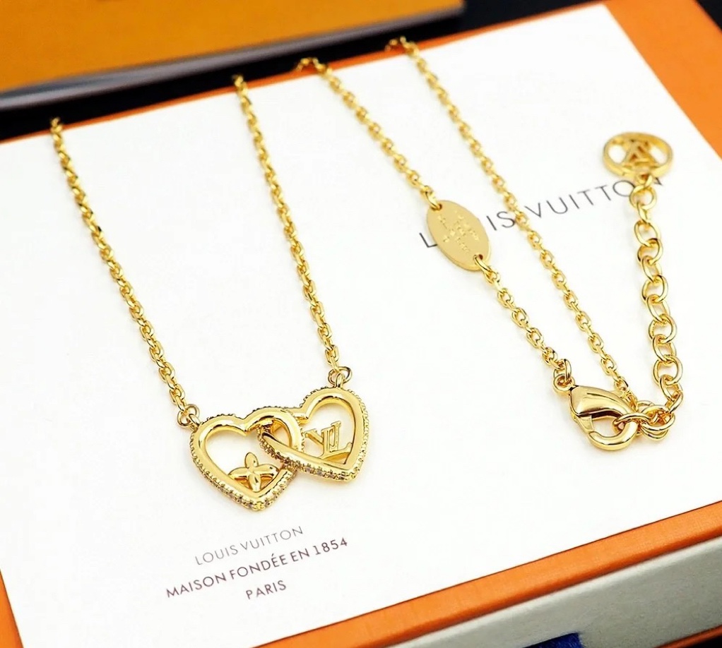Louis Vuitton Double Interlocking Hearts Necklace - Best Replica Jewelry™