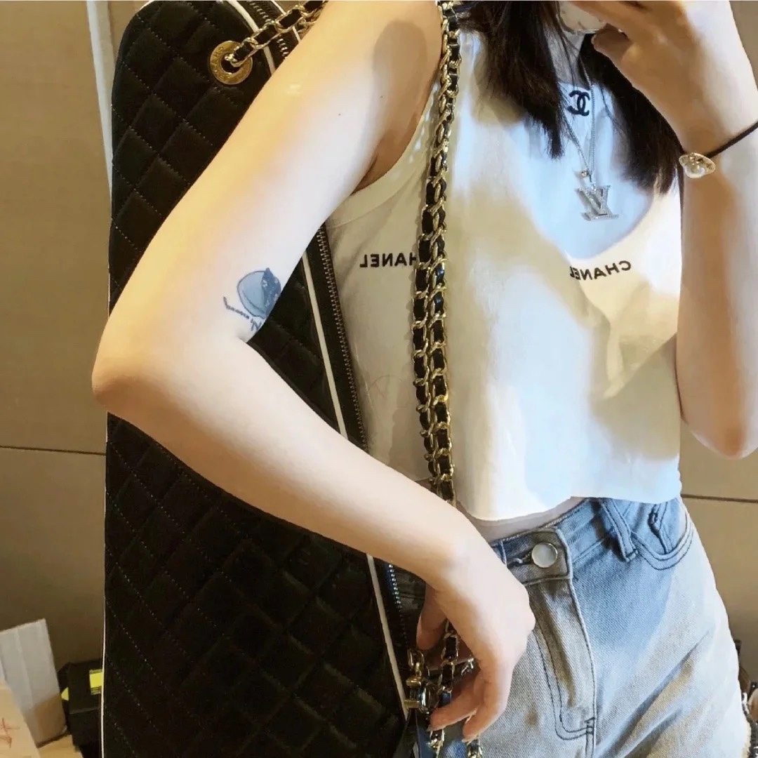 Louis Vuitton Full Diamond Silver LV Monogram Pendant Necklace - Best Replica Jewelry™