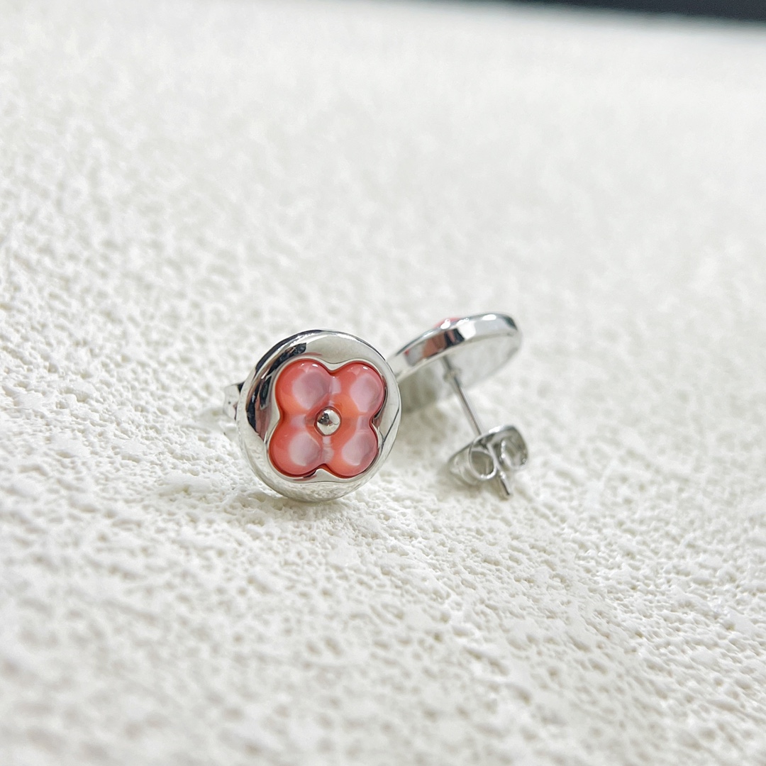Louis Vuitton Pink Mother of Pearl Stud Earrings - Best Replica Jewelry™
