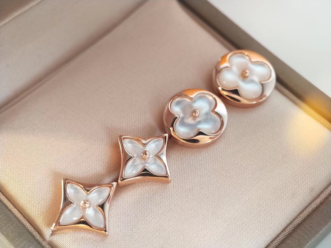 Louis Vuitton Dainty Rose Gold White Mother of Pearl Stud Earrings - Best Replica Jewelry™