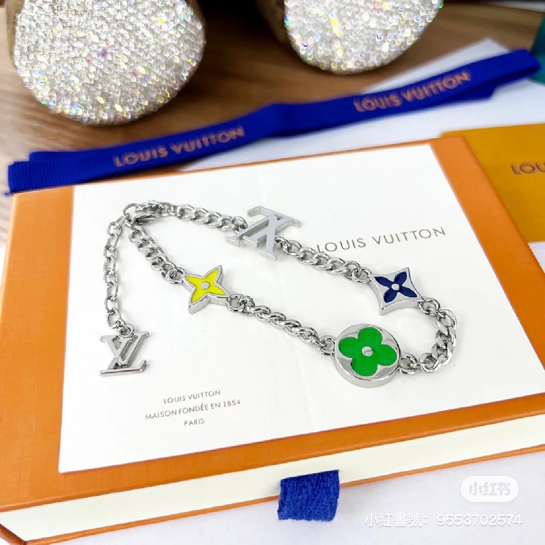 Louis Vuitton 4 Motifs Green Yellow Star Sun Blossom Chain Bracelet - Best Replica Jewelry™