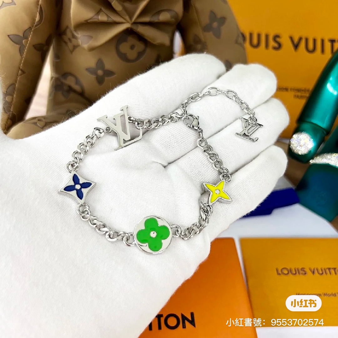 Louis Vuitton 4 Motifs Green Yellow Star Sun Blossom Chain Bracelet - Best Replica Jewelry™