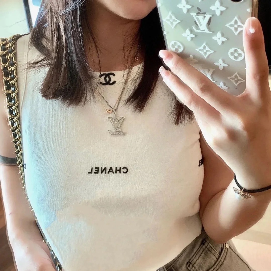 Louis Vuitton Full Diamond Silver LV Monogram Pendant Necklace - Best Replica Jewelry™