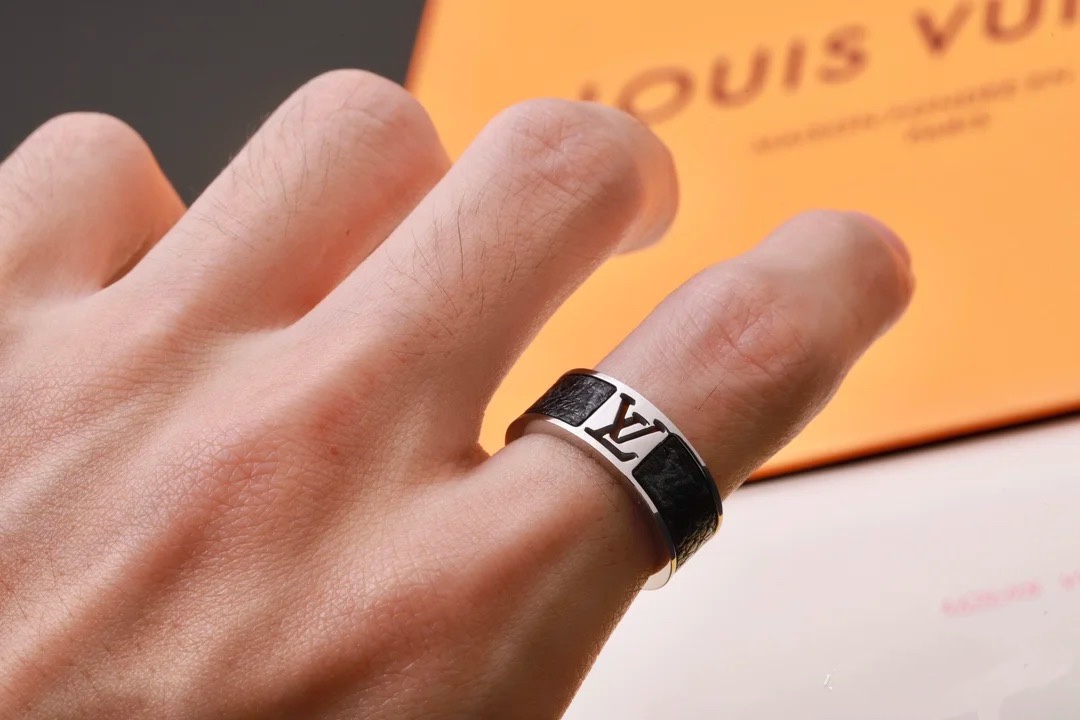 Louis Vuitton Black Leather Ring for Men - Best Replica Jewelry™