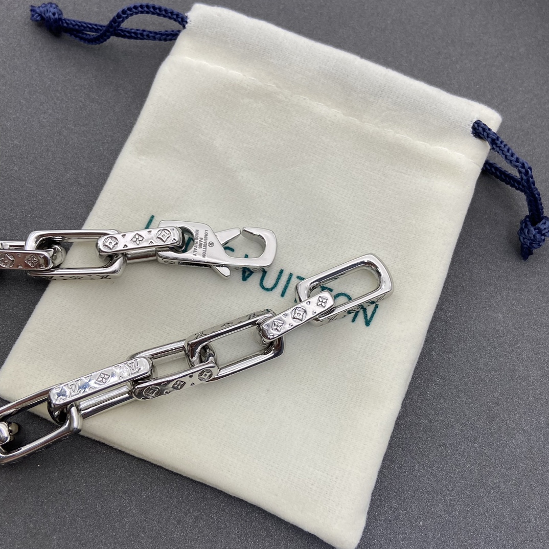 Louis Vuitton Monogram Men's Silver Necklace - Best Replica Jewelry™