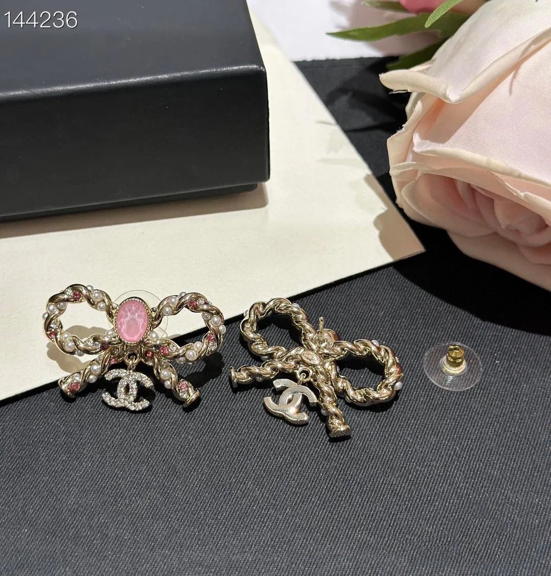 Chanel Pink Rhinestone Bow Brooch Earrings - Best Replica Jewelry™