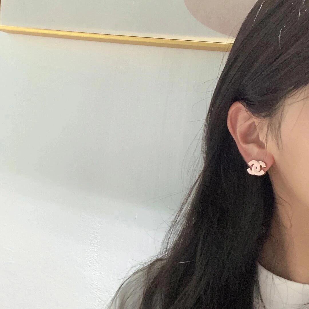 Chanel Pink Enamel CC Earrings - Best Replica Jewelry™