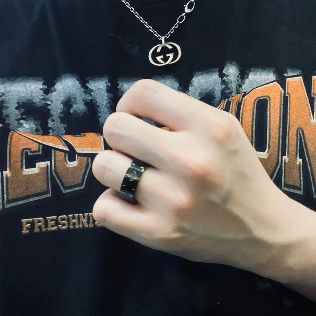 Louis Vuitton Debossed Monogram Men's Ring - Best Replica Jewelry™