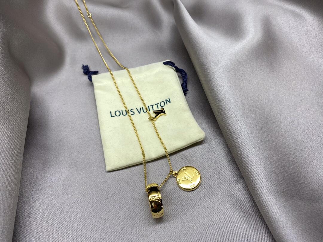 Louis Vuitton Three Pendents Monogram Necklace - Best Replica Jewelry™