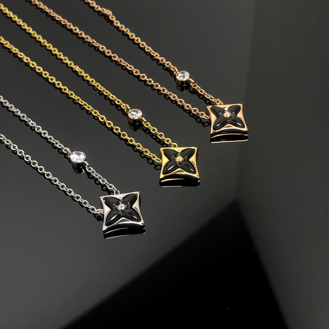Louis Vuitton 1 Motif BB Star Pendant Necklace - Best Replica Jewelry™
