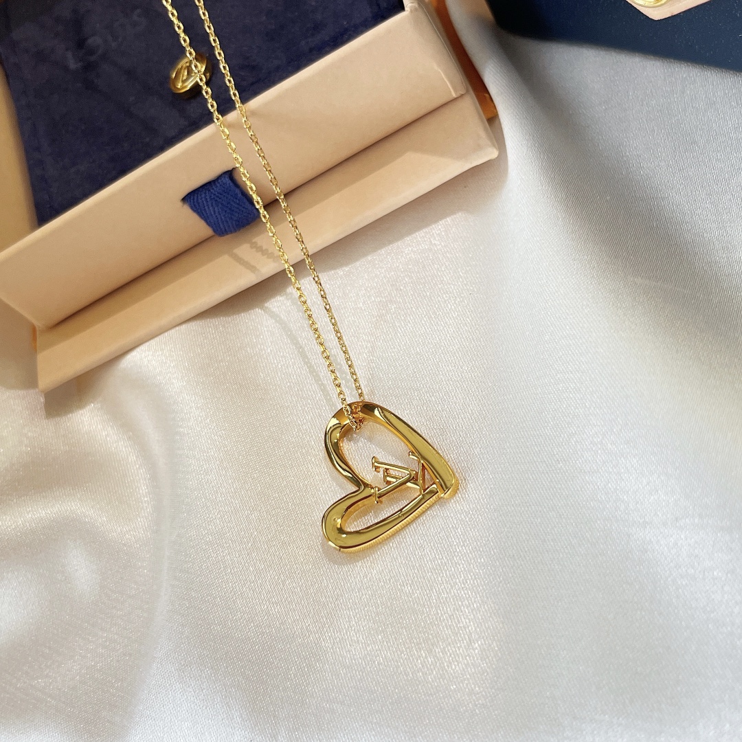 Louis Vuitton Hollow Heart Pendant Necklace - Best Replica Jewelry™