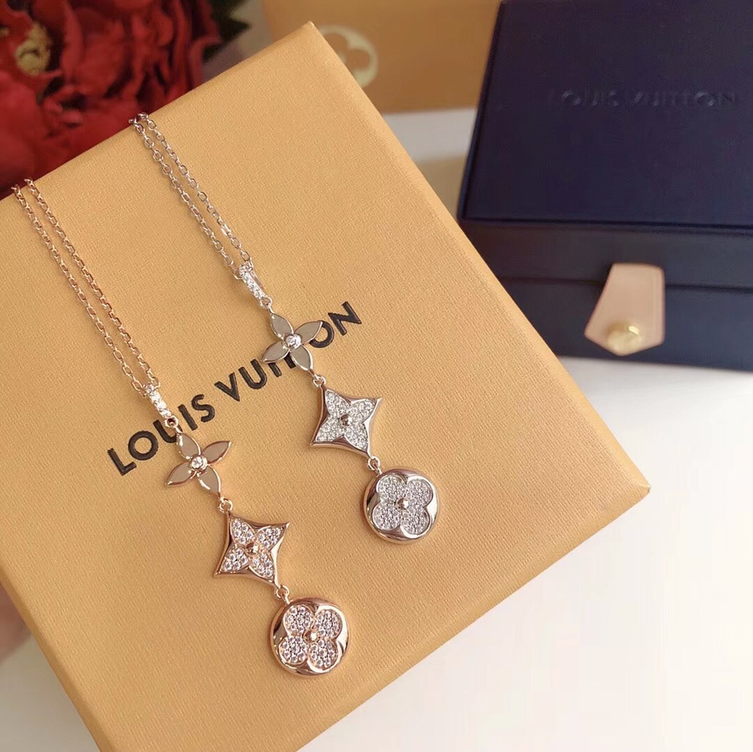 Louis Vuitton Full Diamond Star Sun Blossom Pendant Necklace 3 Motifs - Best Replica Jewelry™