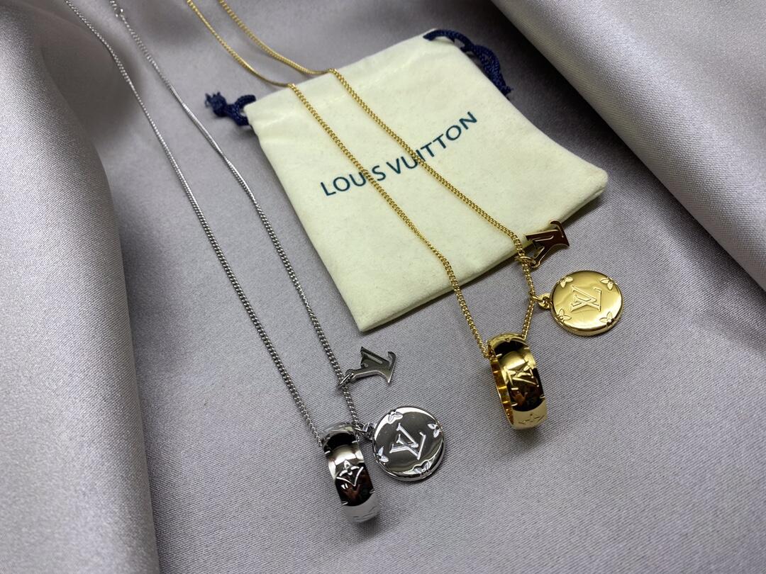Louis Vuitton Three Pendents Monogram Necklace - Best Replica Jewelry™