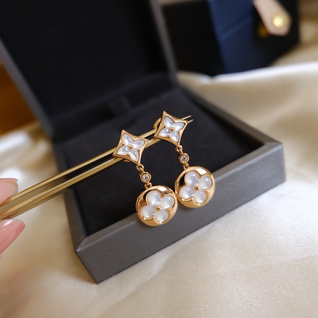 Louis Vuitton Color Blossom Long Earrings - Best Replica Jewelry™
