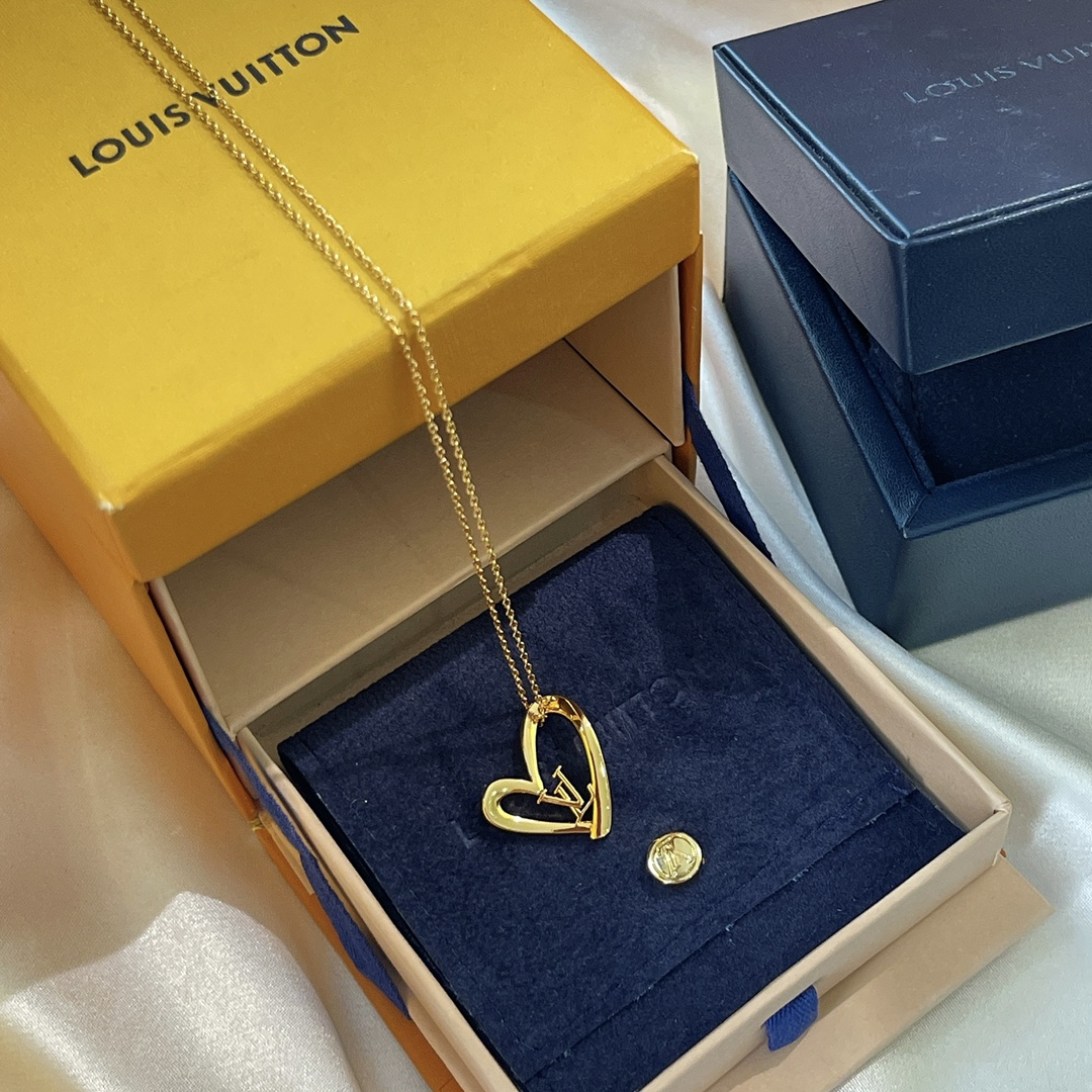 Louis Vuitton Hollow Heart Pendant Necklace - Best Replica Jewelry™
