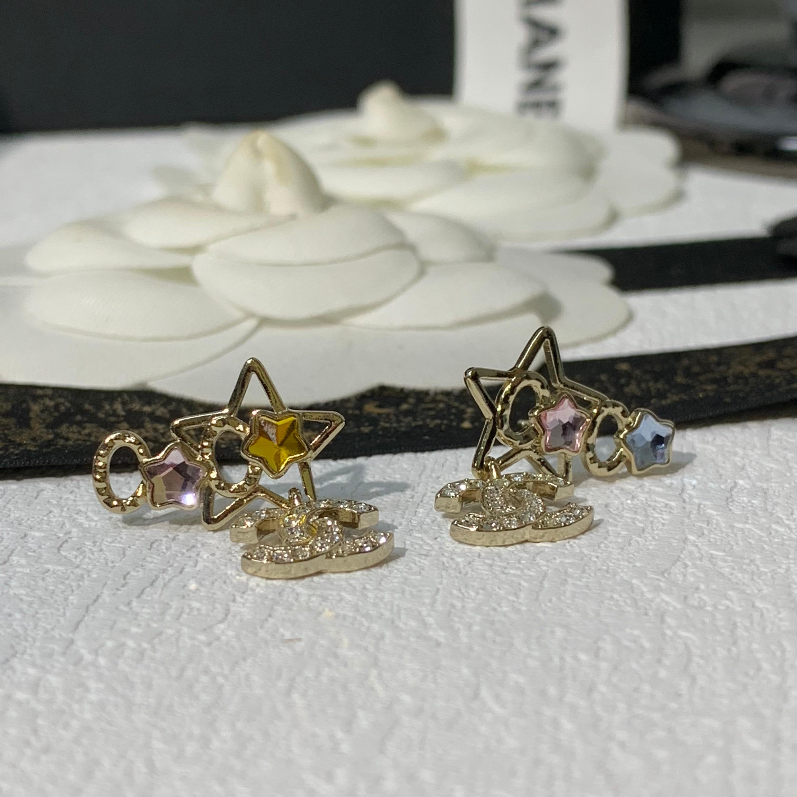 Chanel Asymmetric Color Gem Star Coco Drop Earrings - Best Replica Jewelry™
