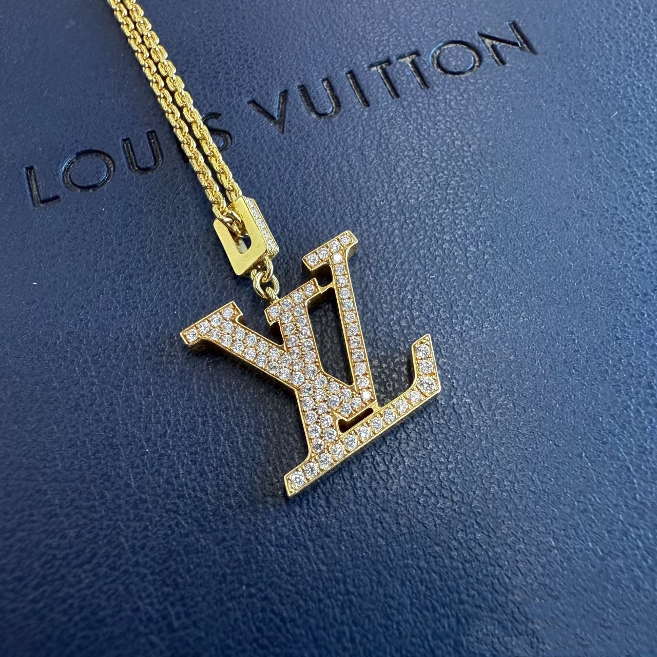 Louis Vuitton Full Diamond Paved LV Pendant Necklace - Best Replica Jewelry™